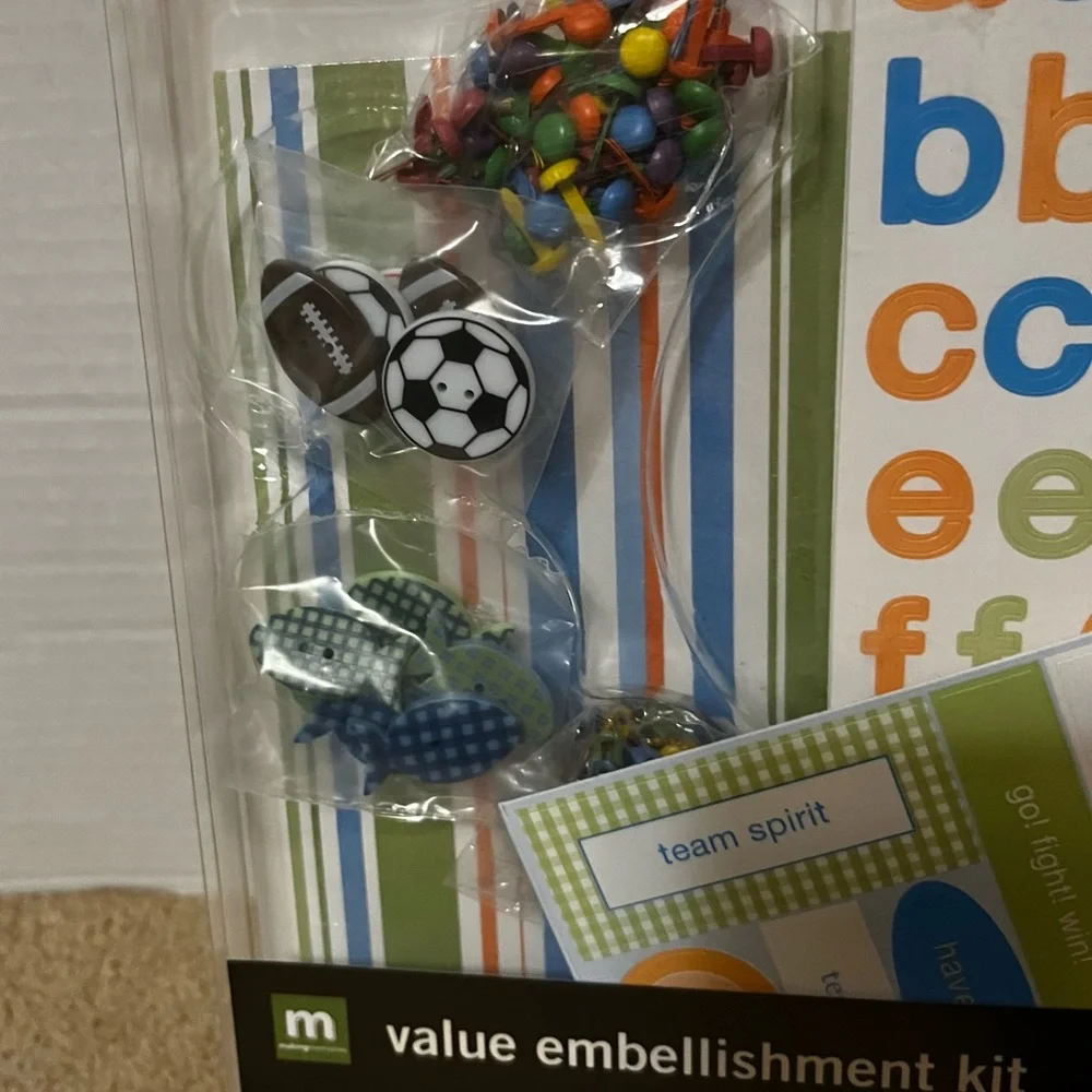 Making Memories Value embellishment kit